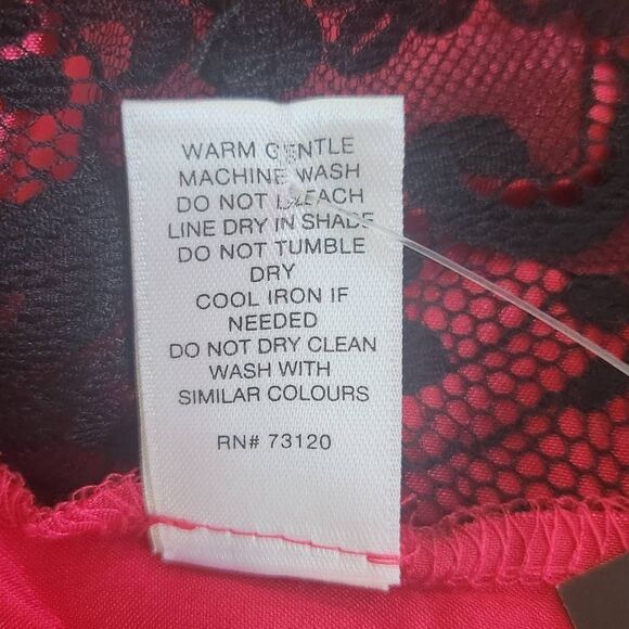 Frederick's of Hollywood Ruby Pink Satin Robe Size 1X NWT Lingerie Shower - Picture 9 of 10